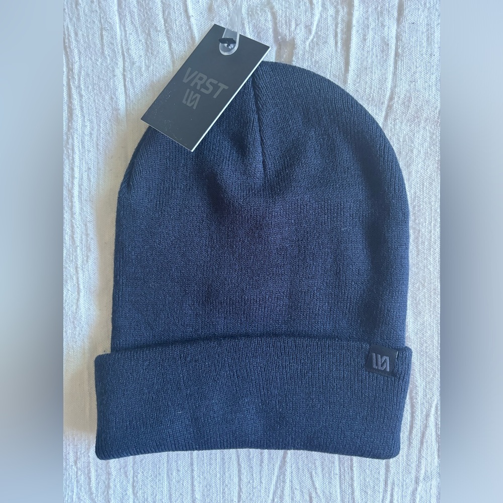 VRST Men’s OSFA Darker Ardosia Slate (blue) Lifestyle Beanie NEW!